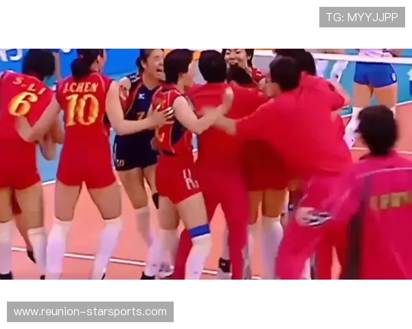 中国女排逆转夺冠 创历史新纪录引发全国热议